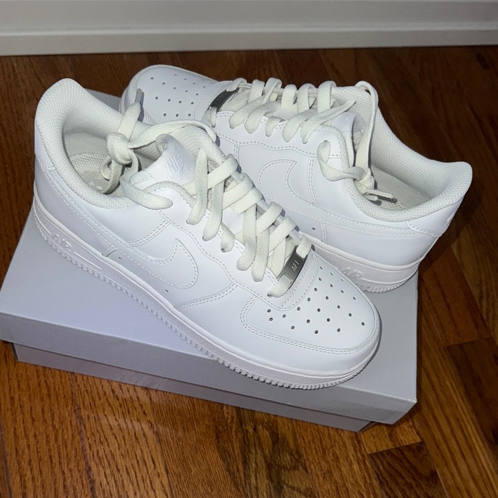 Nike Women’s Air Force 1